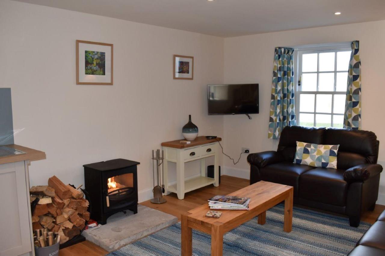 Heron Cottage, Port O Tay ピトロクリー エクステリア 写真
